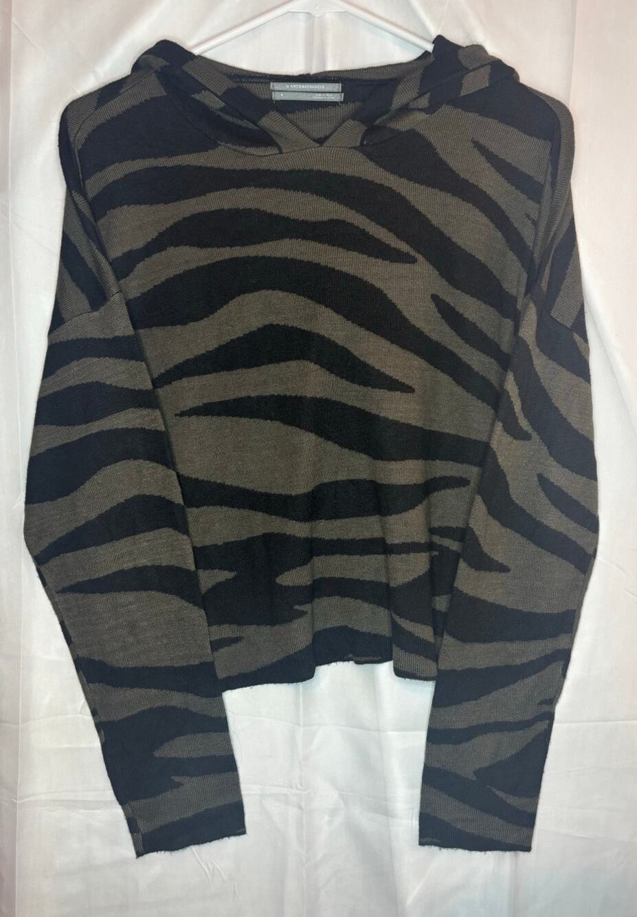 Anthropologie Green Cotton Zebra Long Sleeve Cropped Slouch Hoodie Size Small